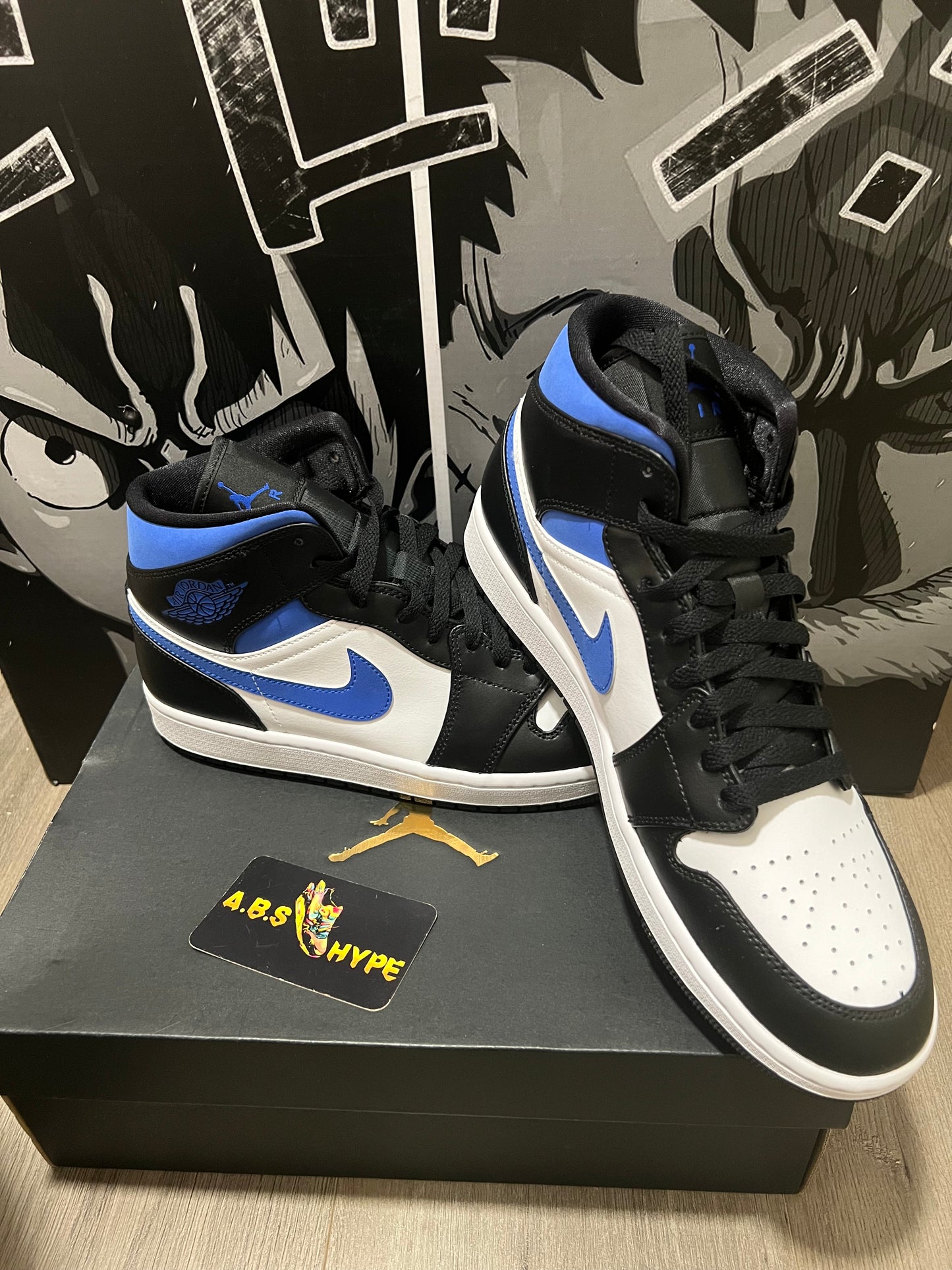 Air Jordan 1 Mid 'Racer Blue'