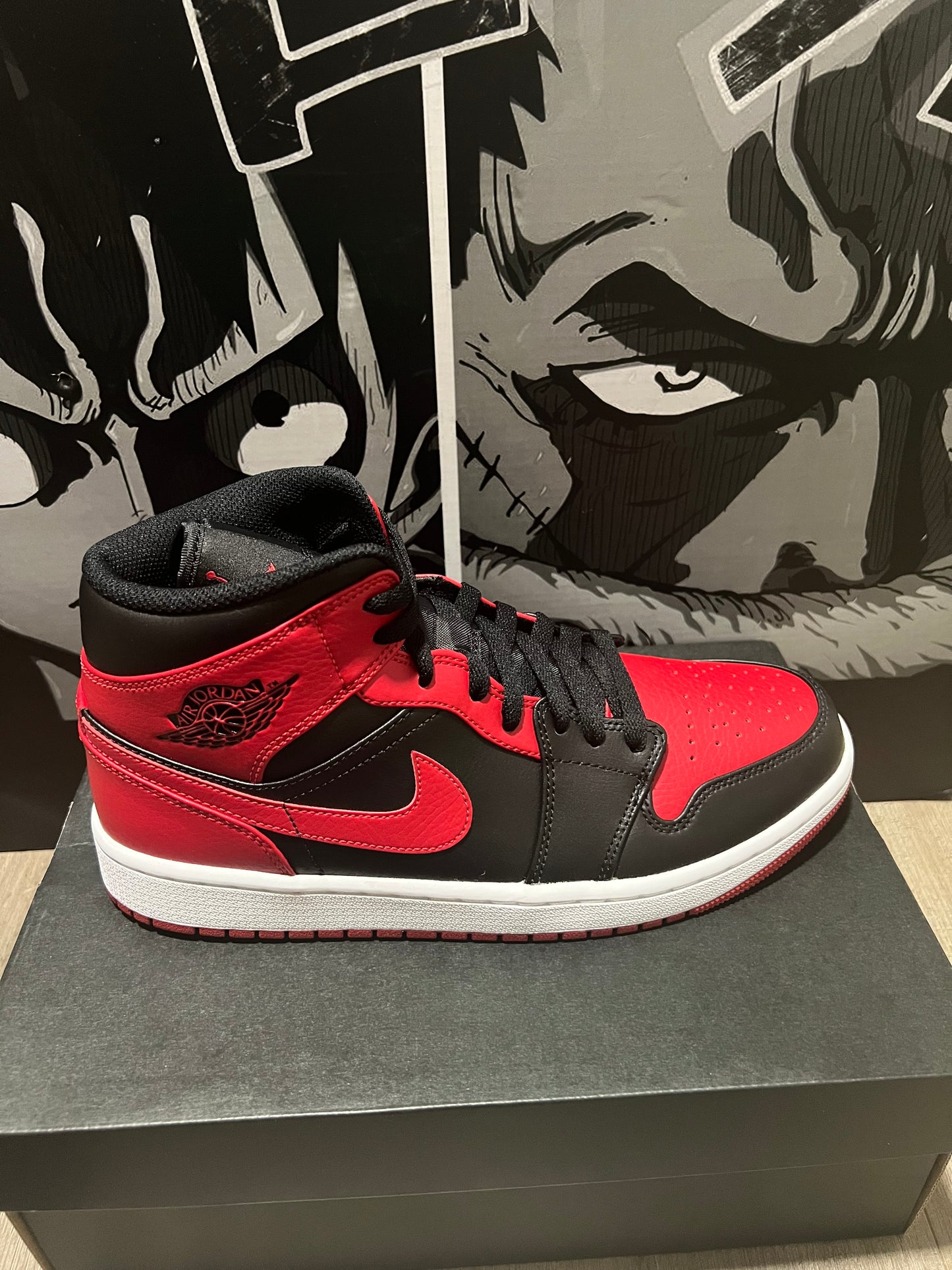 Air Jordan 1 Mid 'Banned'